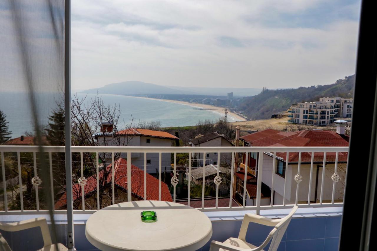 Villa Nora Албена Экстерьер фото