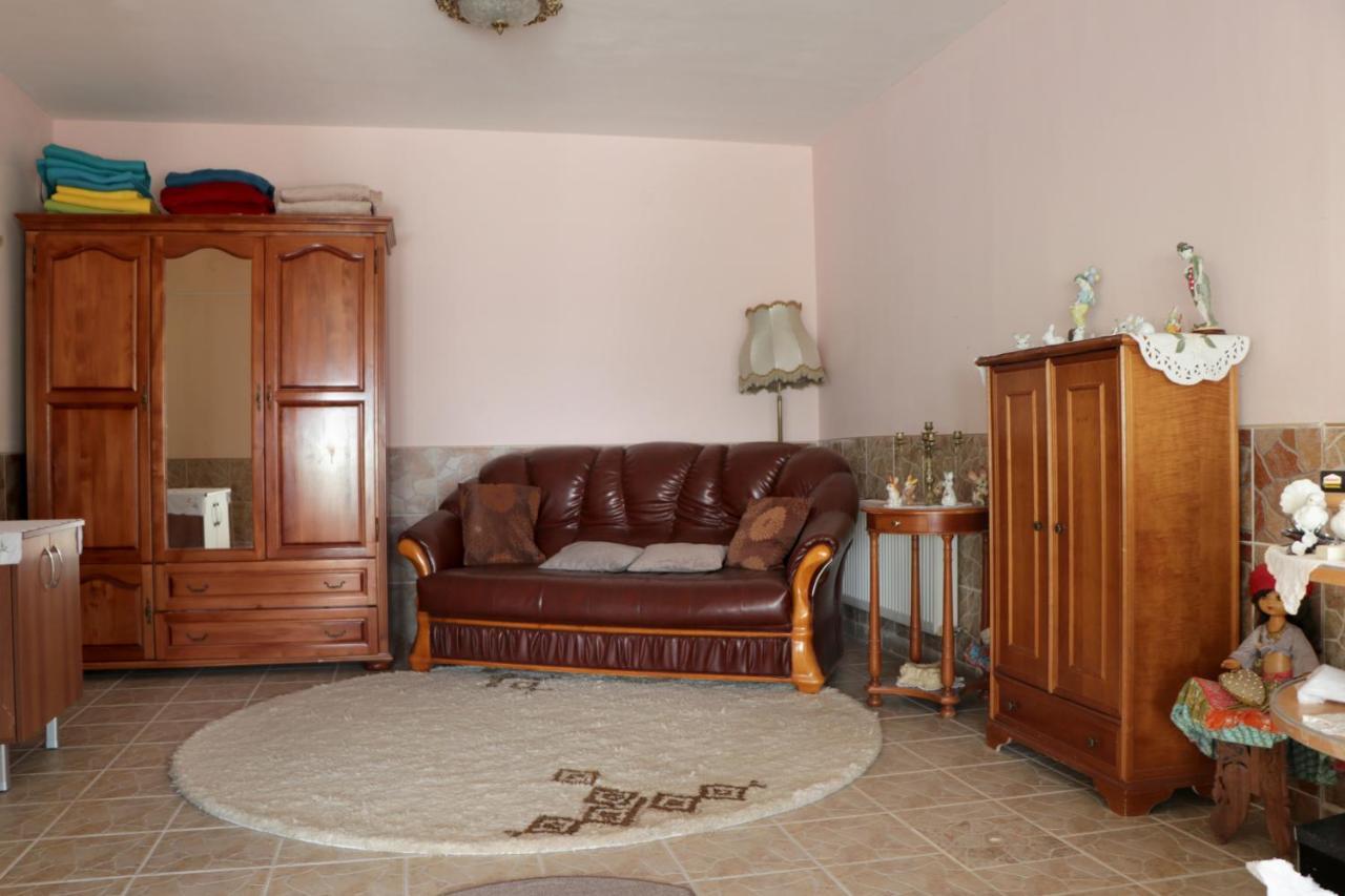 Villa Nora Албена Экстерьер фото